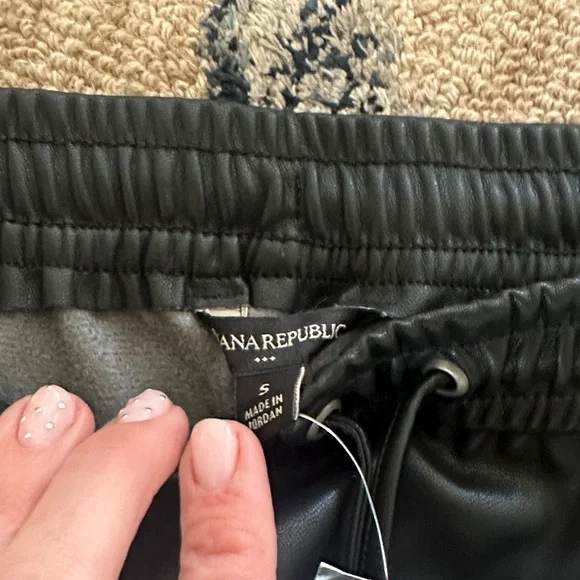 Banana Republic Sleek Black Faux Leather Joggers - Picture 4 of 5